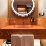 Hotel Palacio Bellas Artes San Sebastian, Curio Collection By Hilton