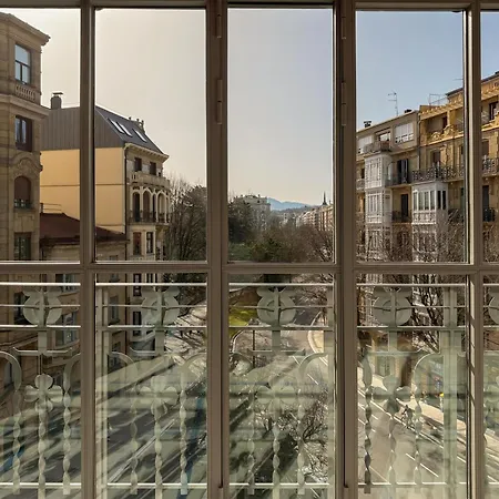 Hotel Palacio Bellas Artes San Sebastian, Curio Collection By Hilton 4*