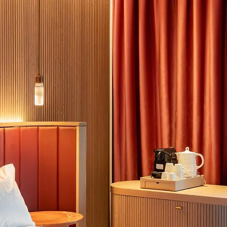 Palacio Bellas Artes San Sebastian, Curio Collection By Hilton