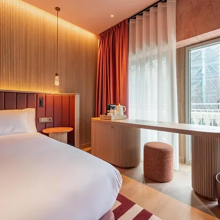 Palacio Bellas Artes San Sebastian, Curio Collection By Hilton Hotel