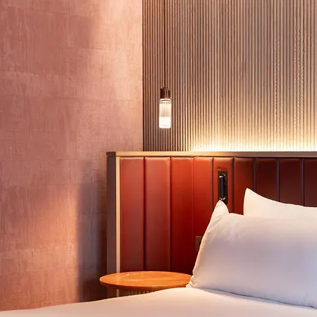 Hotel Palacio Bellas Artes San Sebastian, Curio Collection By Hilton