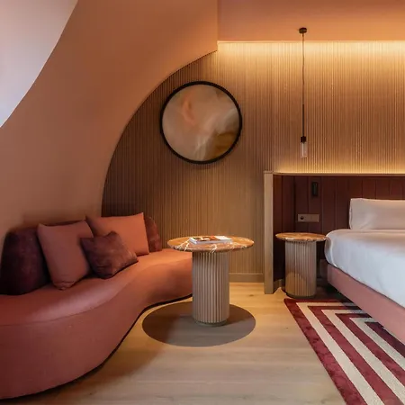 Hotel Palacio Bellas Artes San Sebastian, Curio Collection By Hilton San Sebastian