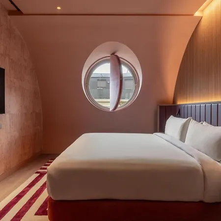 Hotel Palacio Bellas Artes San Sebastian, Curio Collection By Hilton