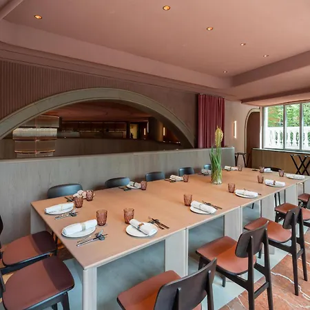 Hotel Palacio Bellas Artes San Sebastian, Curio Collection By Hilton 4*