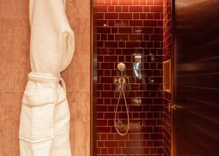 Отель Palacio Bellas Artes San Sebastian, Curio Collection Hilton 4*