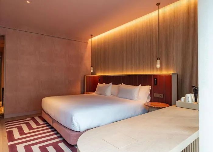 Palacio Bellas Artes San Sebastian, Curio Collection Hilton Отель