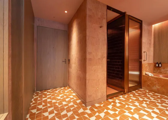 Отель Palacio Bellas Artes San Sebastian, Curio Collection Hilton 4*