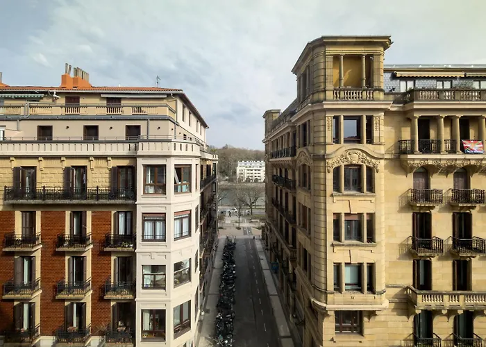 Palacio Bellas Artes San Sebastian, Curio Collection Hilton 4* Сан-Себастьян