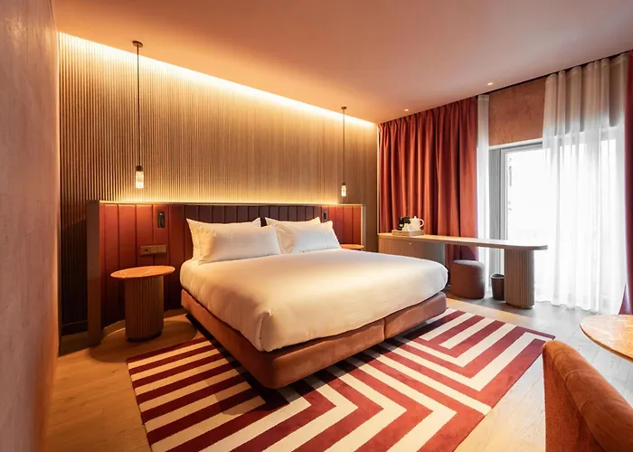 Palacio Bellas Artes San Sebastian, Curio Collection Hilton 酒店 4*