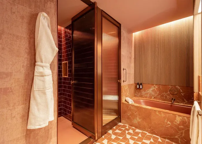 酒店 Palacio Bellas Artes San Sebastian, Curio Collection Hilton