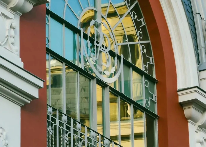 Palacio Bellas Artes San Sebastian, Curio Collection Hilton 圣塞瓦斯蒂安